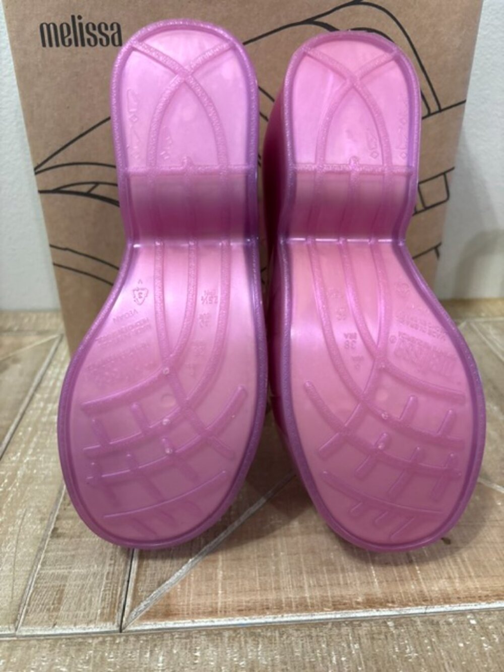 NEW Melissa MEL Station 79 Pearly Pink Platform Sandals Candy Scented - Picture 3 of 5